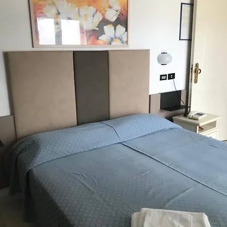Elite Hotel