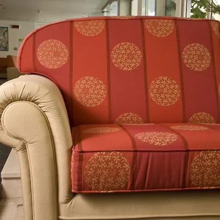 Отель Elite Каттолика